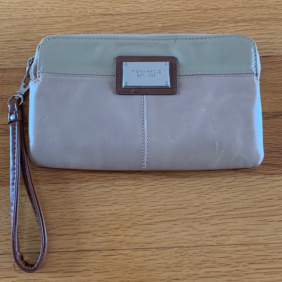 Tignanello Handbags - Tan Tignanello Large Wristlet